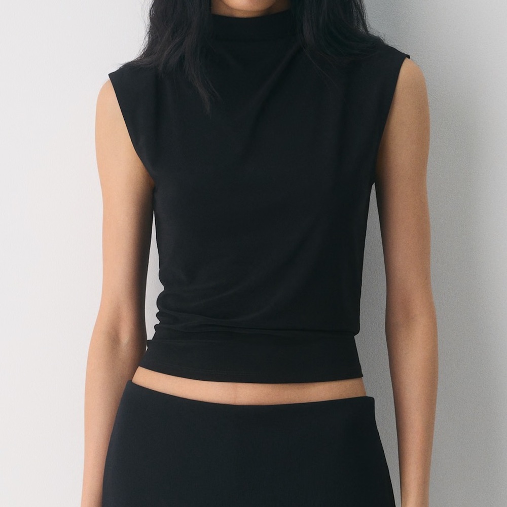 Aritzia Smooth Matter Botanist Tank